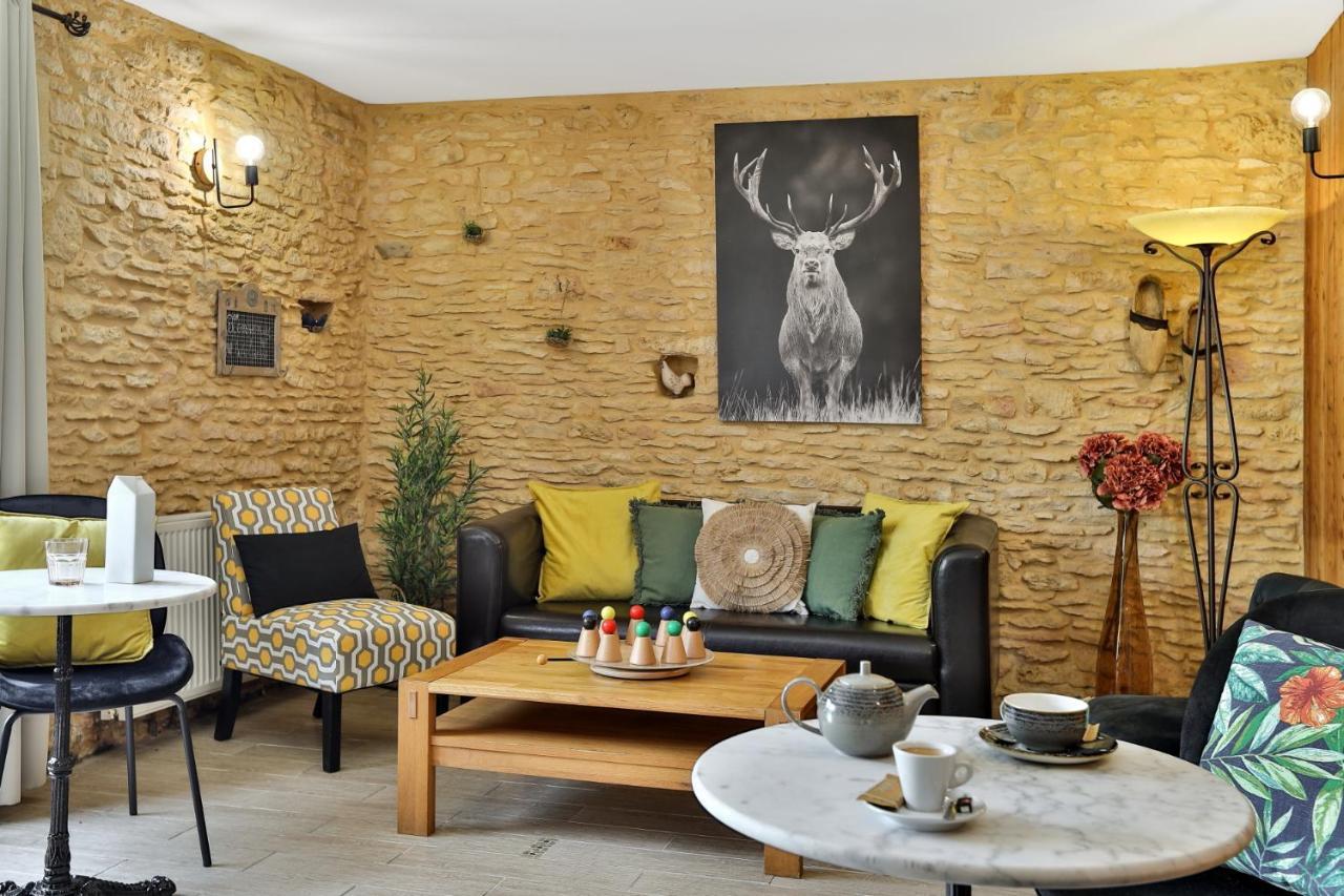 Domaine De La Rhonie Hotel Meyrals Bagian luar foto
