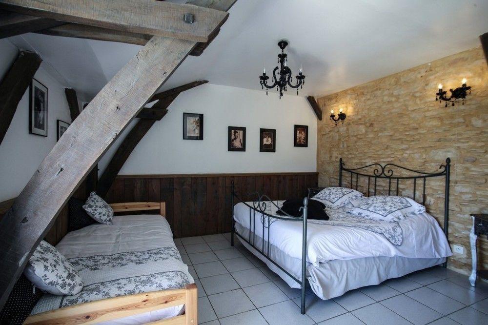 Domaine De La Rhonie Hotel Meyrals Bagian luar foto
