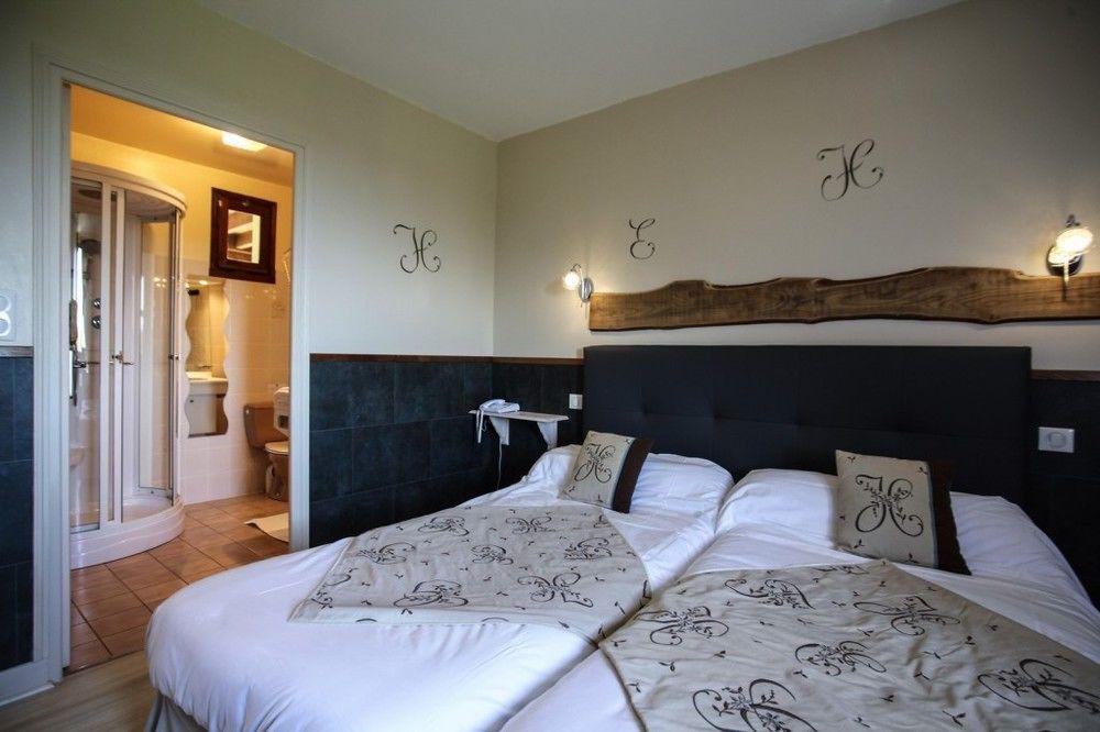 Domaine De La Rhonie Hotel Meyrals Bagian luar foto